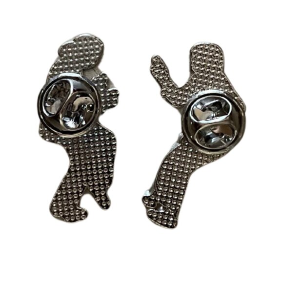 Ultra Rare Pulp Fiction Dancing Enamel Pin | Limited Edition Mia & Vincent Pin - Picture 2 of 3